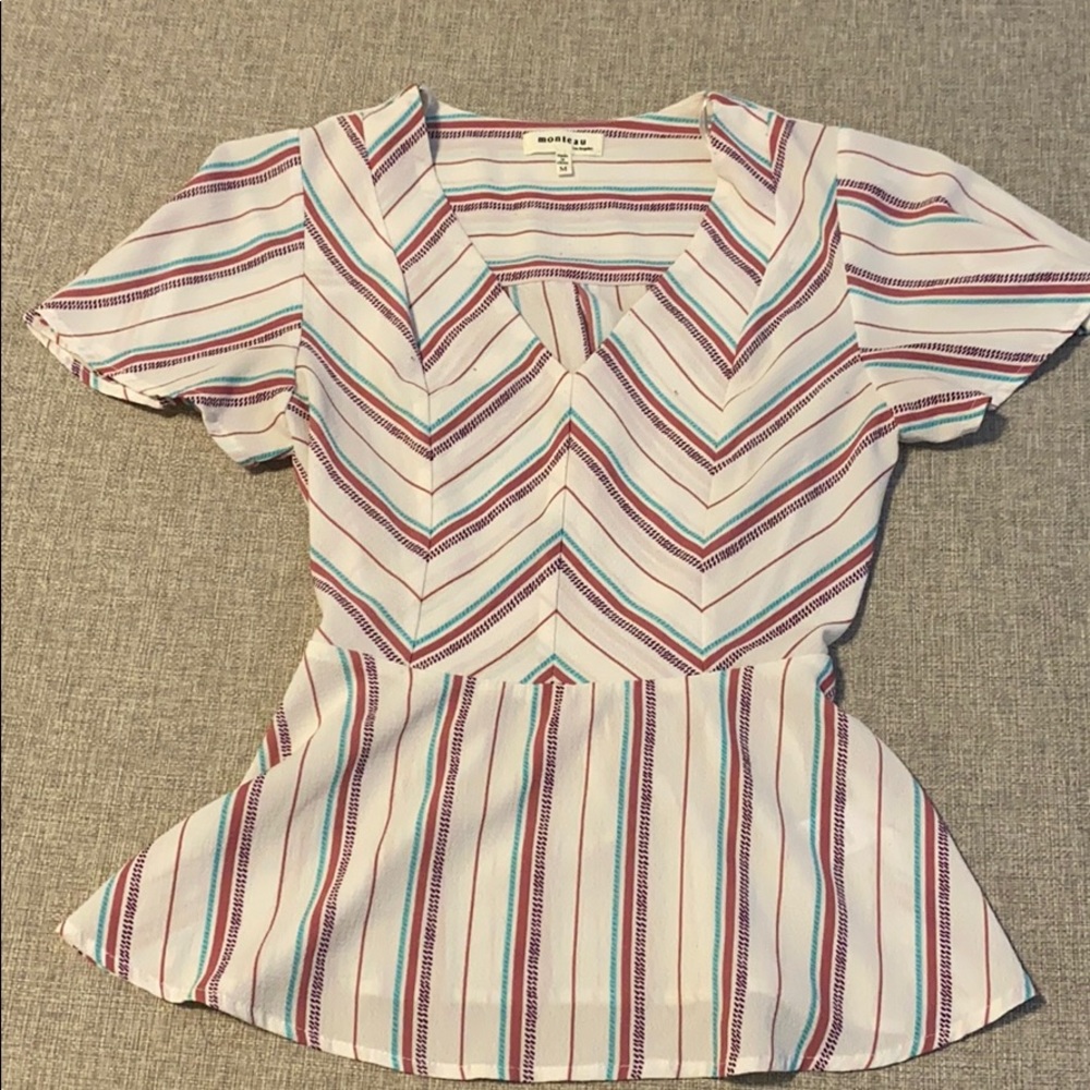 Super fun and flattering top!